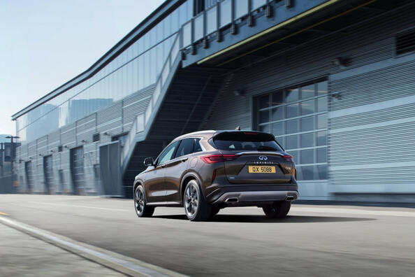 Infiniti QX50: moderne crossover met innovatieve technologie Foto 4