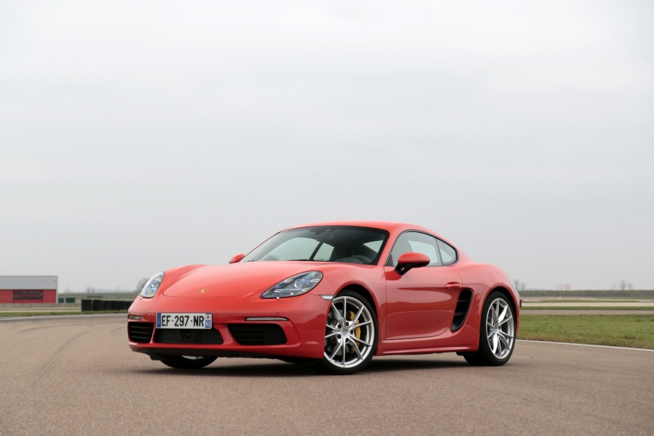Review van de sportcoupé Porsche 718 Cayman