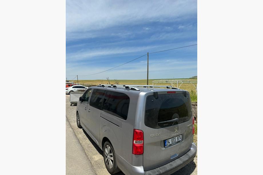 Afsluitbare dwarsstangen voor dakrails met sleutel Skyport (2 stuks) (Alleen voor Skyport-dakrails) Foto 14