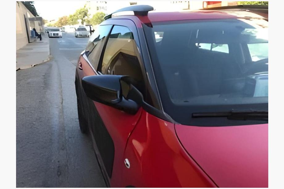 Citroen Cactus 2014–2020 Spiegelkappen BMW-Style (2014-2017, 2 stuks) Foto 1