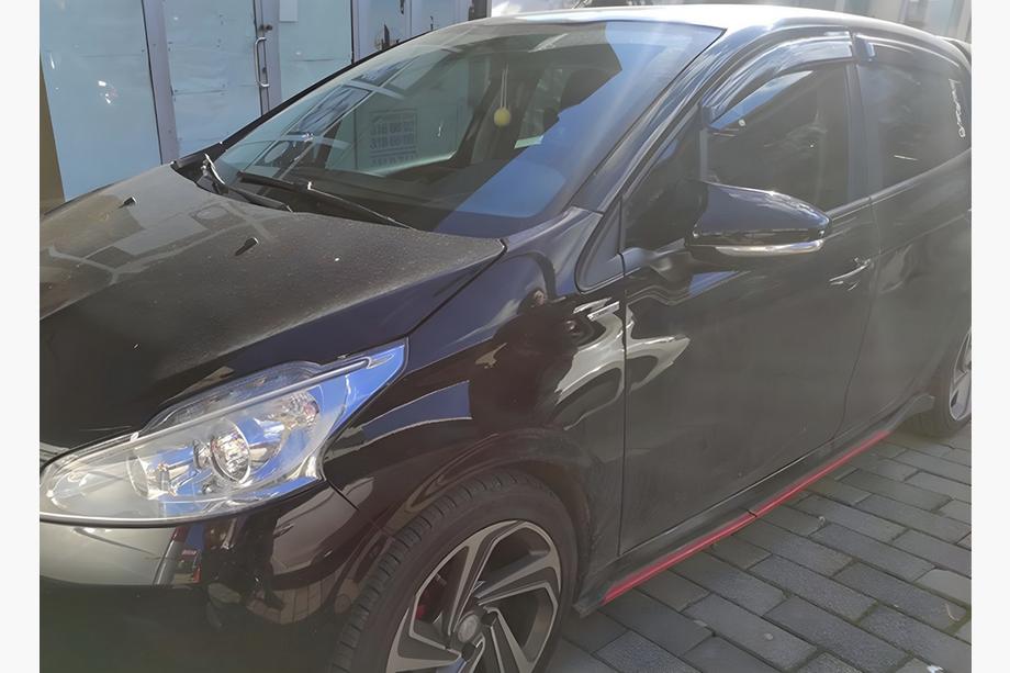 Peugeot 208 2012–2019 Spiegelkappen BMW-Style (2 stuks) Foto 1