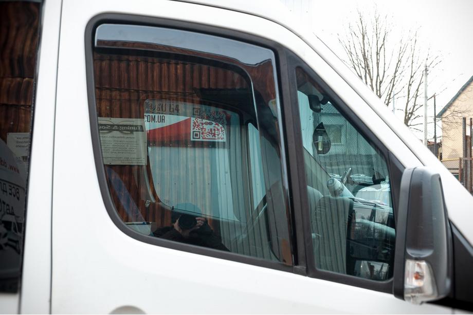 Volkswagen Crafter 2006–2016 Raamdeflectors, inbouw (semi-transparant, 2 st., Cagatay) Image