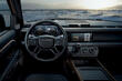 Review van de grote, krachtige SUV Land Rover Defender 110 foto 6
