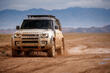 Review van de grote, krachtige SUV Land Rover Defender 110 foto 1