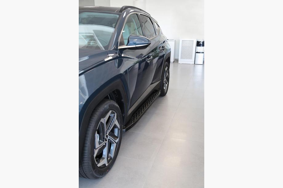 Hyundai Tucson NX4 2021– Sidesteps Shining Black (2 st., aluminium) Foto 3