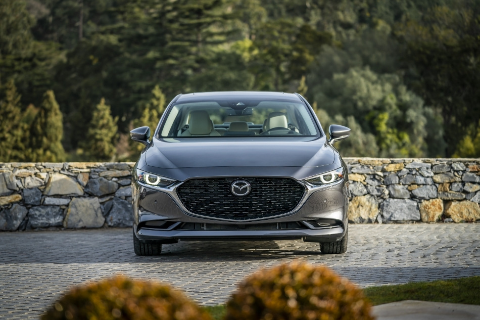 Review: Mazda 3 Sedan IV generatie