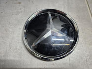 Mercedes C-klasse W205 2014–2021 Opruiming Voorembleem onder glas, chromen rand a2058806406 (showroommodel) foto 2