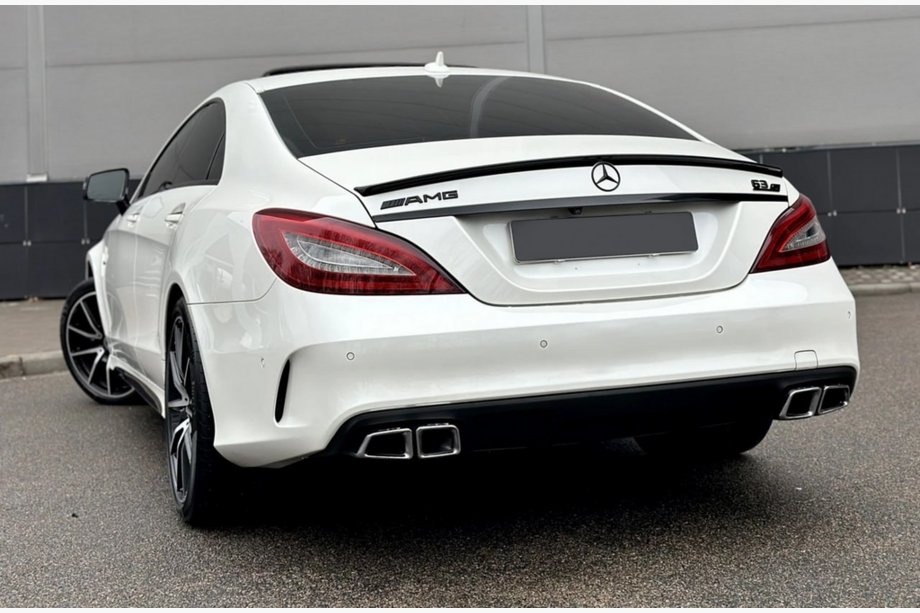 Mercedes CLS C218 2011–2018 Achterdiffuser met uitlaatsierstukken Black (2015-2018, CLS63 design) Image