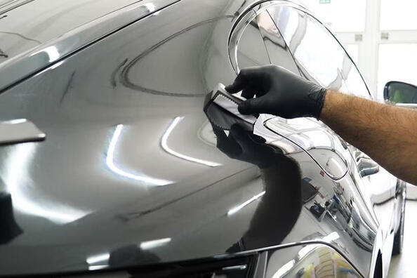 Wat is vloeibaar glas voor de auto?