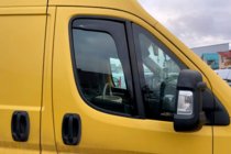 Opel Movano 2021– Insteek raamwindschermen (2 st., HIC) foto 1