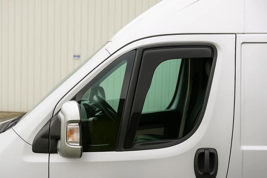 Citroen Jumper 2007–2025 Raamwindschermen (inbouw) Niken Luxury (2 st.) Image