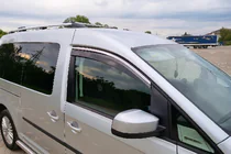 Volkswagen Caddy 2010–2015 Raamwindschermen met chromen sierlijst Niken Luxury (2 stuks) foto 1