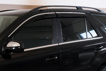 Mercedes ML W164 2005–2011 Windschermen met chromen sierlijst Niken Luxury (4 stuks) foto 1