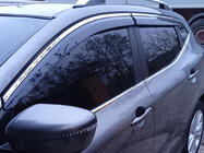 Nissan Qashqai 2014–2021 Windschermen met chromen sierlijst Niken Luxury (4 stuks) foto 4