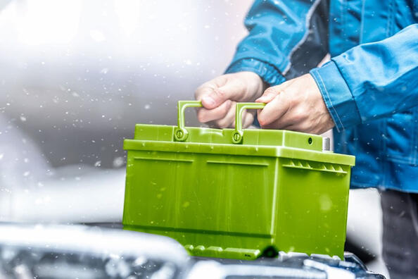 Zo verleng je de levensduur van je autoaccu in de winter