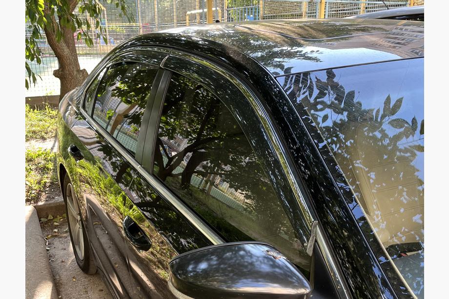 Volkswagen Passat B7 2012–2015 Raamwindschermen met chromen sierlijst Niken Luxury (USA, 4 stuks) Foto 3