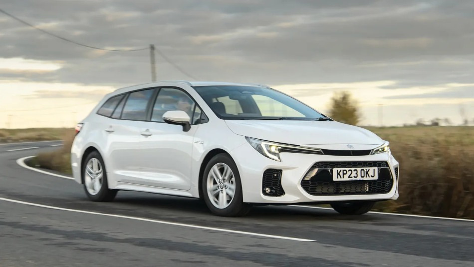 Review van de Suzuki Swace 2023 stationwagen