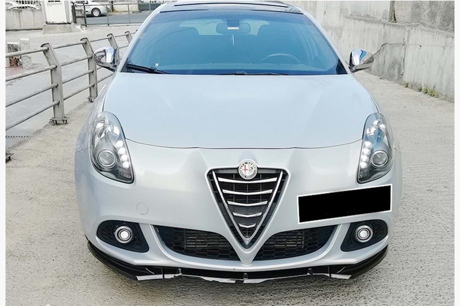 Alfa Romeo Giulietta 2010–2020 DPT frontlip (ABS, hoogglans zwart, 3 stuks) Foto 1