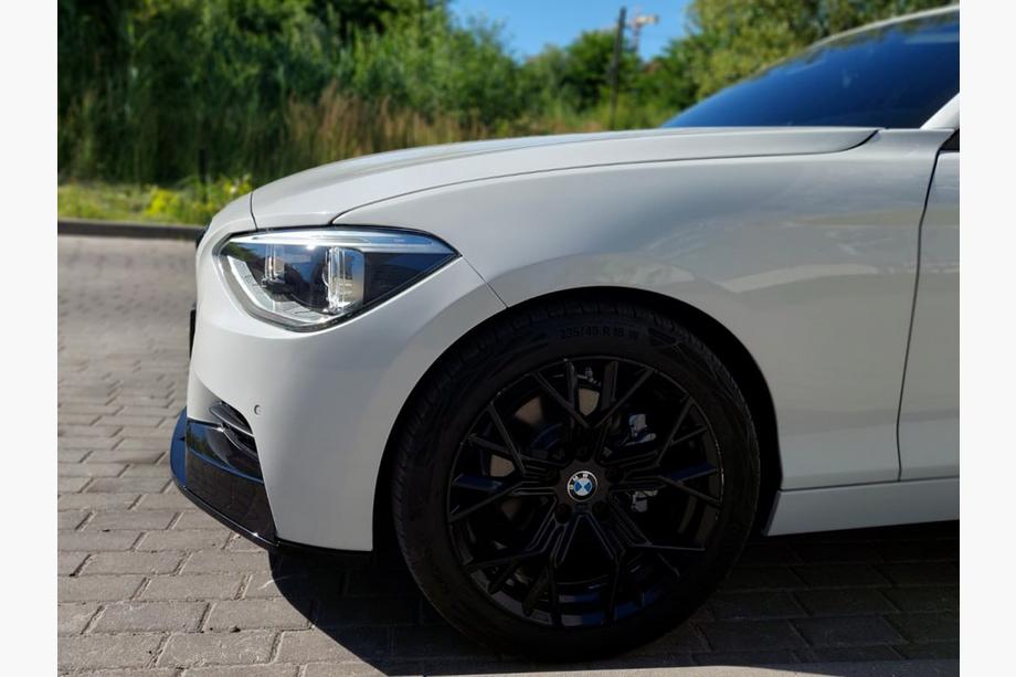 BMW 1 Serie F20/F21 2011–2019 Voorbumper lip splitter DPT V-1 (voor M Performance, hoogglans zwart, 2 stuks) Foto 12