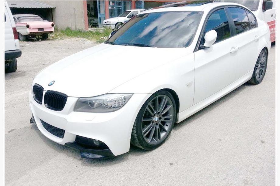 BMW 3-serie E90/E91 2005–2011 DPT front splitter flaps (voor E90 M-Sport 2008-2011, hoogglans zwart, 2 stuks) Foto 2