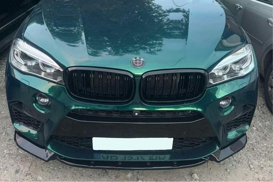 BMW X5 F15 2013–2018 Voorbumper lip DPT V-2 (voor X5M F85, hoogglans zwart) Foto 4