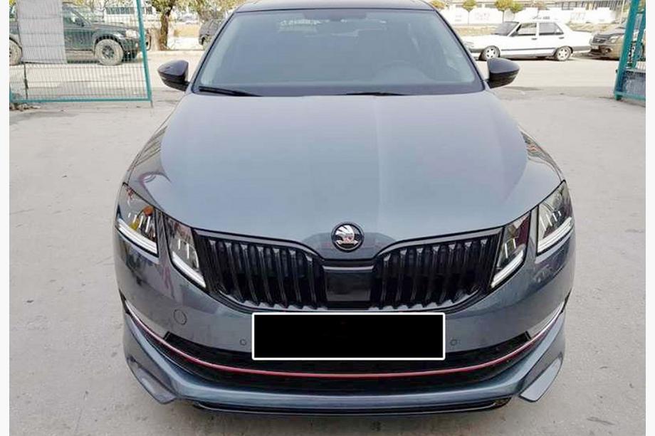 Skoda Octavia III A7 2013–2019 Voorbumper frontlip DPT V-1 (2017-2019, spuitklaar) Foto 2