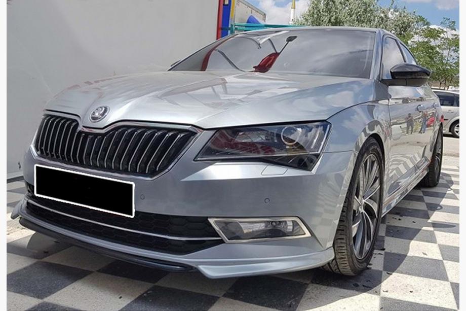 Skoda Superb 2015–2024 Voorbumper lipspoiler DPT V-1 (2015-2020, hoogglans zwart) Foto 4