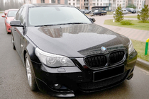 BMW 5 Serie E60/E61 2003–2010 Niergrilles M-Look (hoogglans zwart) foto 1