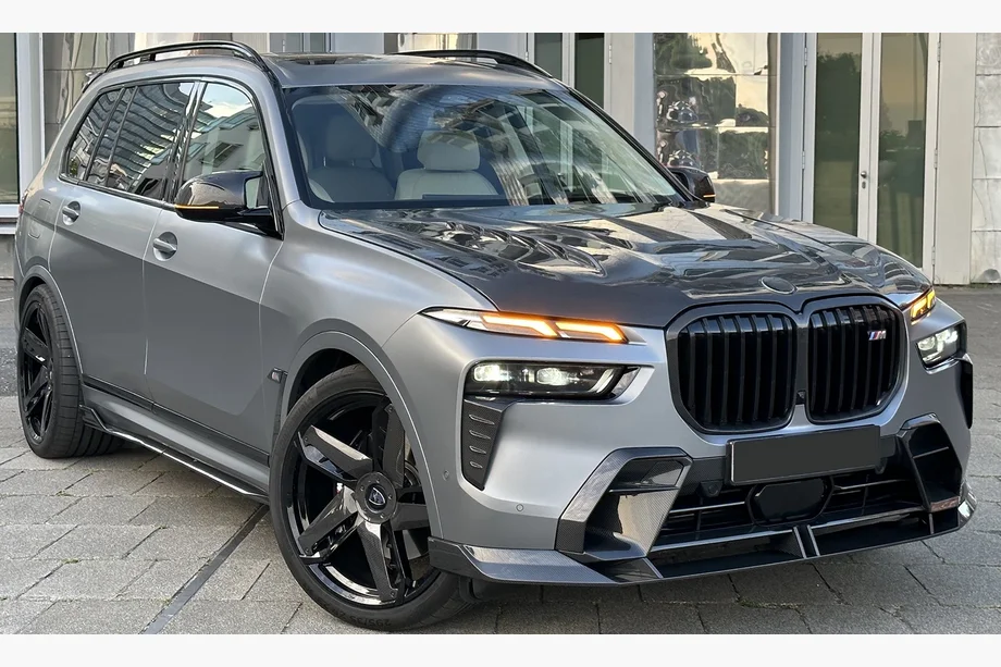BMW X7 G07 2019– LRT Carbon bodykit (voor M-Sport 2023-) Image