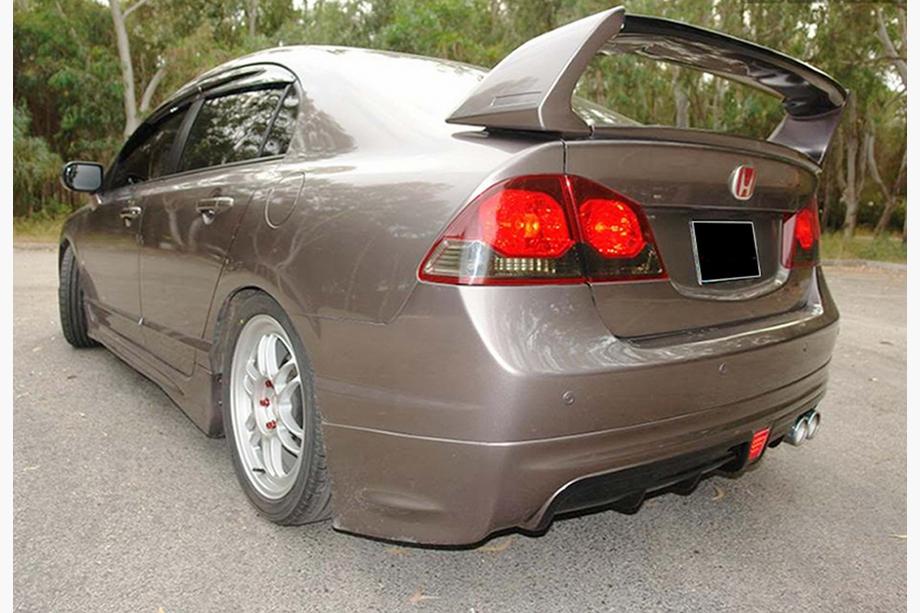 Honda Civic Sedan VIII 2006–2011 Achterdiffuser DPT V-2 (glanzend zwart) Foto 3