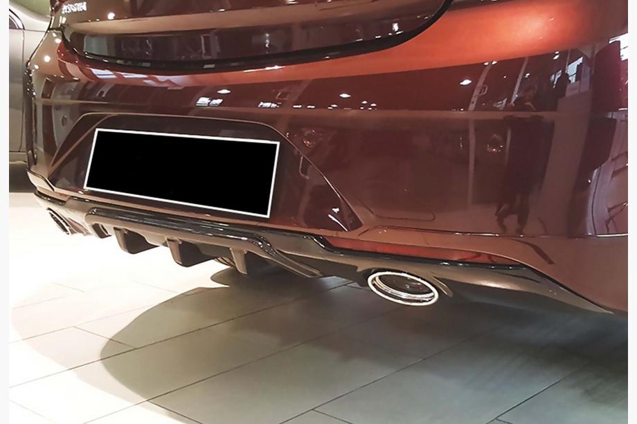 Opel Insignia 2017–2022 Achterdiffuser DPT (SD, glans zwart) Image