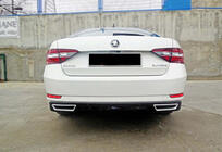 Skoda Superb 2015–2024 Achterdiffuser DPT V-2 (glanzend zwart) foto 1