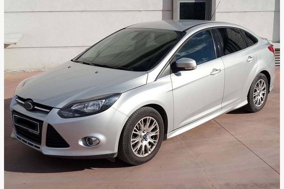 Ford Focus III 2011–2017 Sideskirts DPT (2011-2014, voor lakken) Foto 5