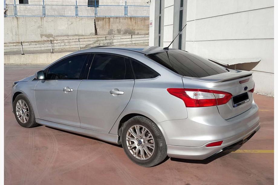 Ford Focus III 2011–2017 Sideskirts DPT (2011-2014, voor lakken) Foto 6