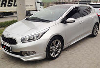 Kia Ceed 2012–2018 Sideskirts DPT (2012-2015, zwart hoogglans) foto 3