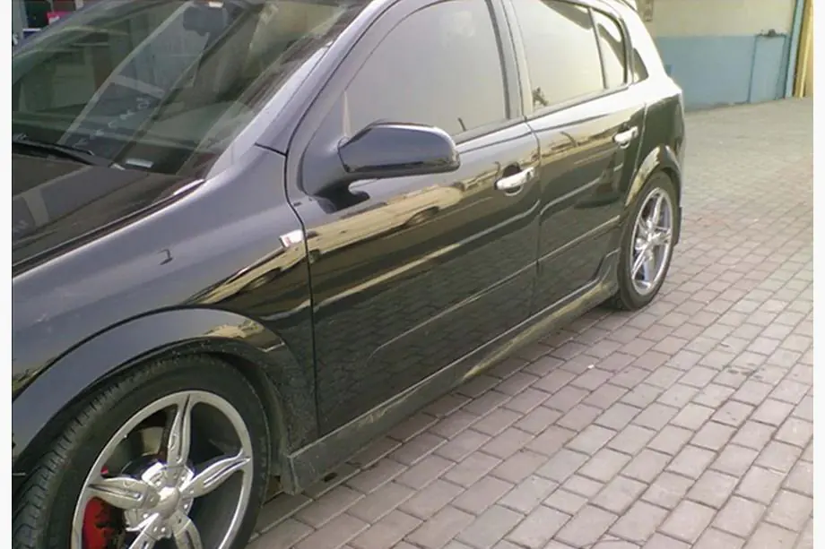 Opel Astra H 2004–2013 Sideskirts DPT (HB, 2004-2009, spuitklaar) Image