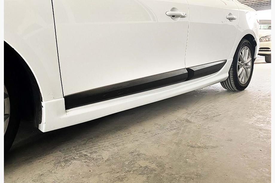 Renault Fluence 2009–2016 DPT sideskirts (voor lakken) Foto 2