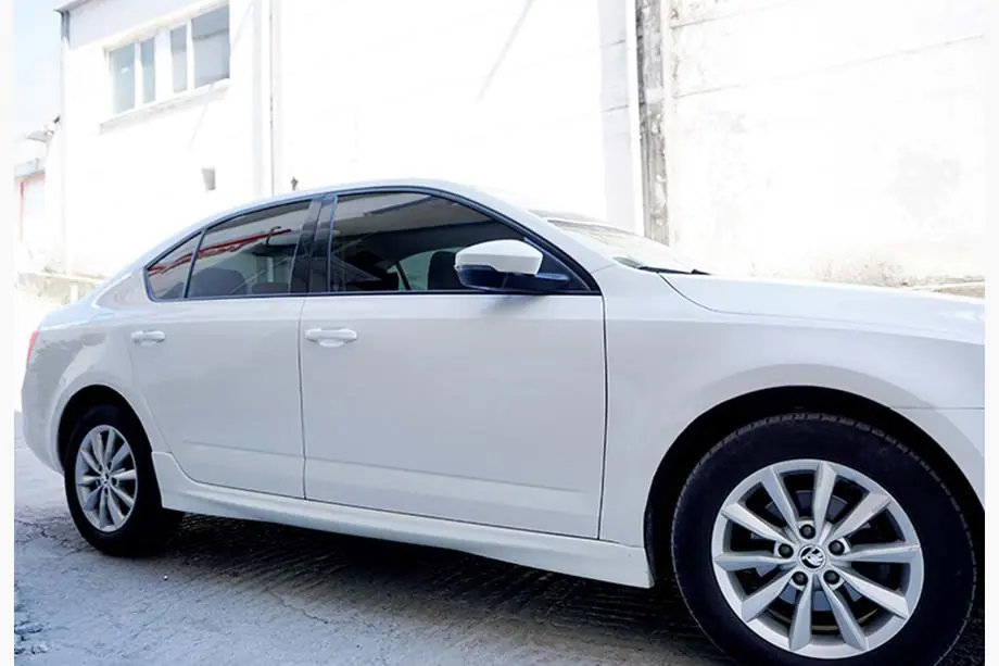 Skoda Octavia III A7 2013–2019 DPT sideskirts (voor lakken) Foto 1