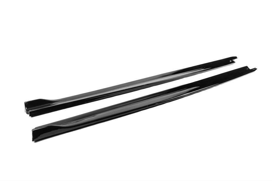 Skoda Octavia IV A8 2020– DPT sideskirts (hoogglans zwart) Foto 3