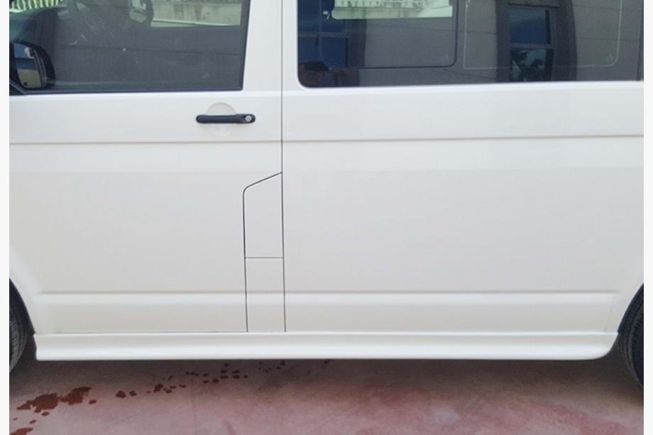 Volkswagen T6 2015–2024 DPT sideskirts (lange wielbasis, spuitklaar) Image