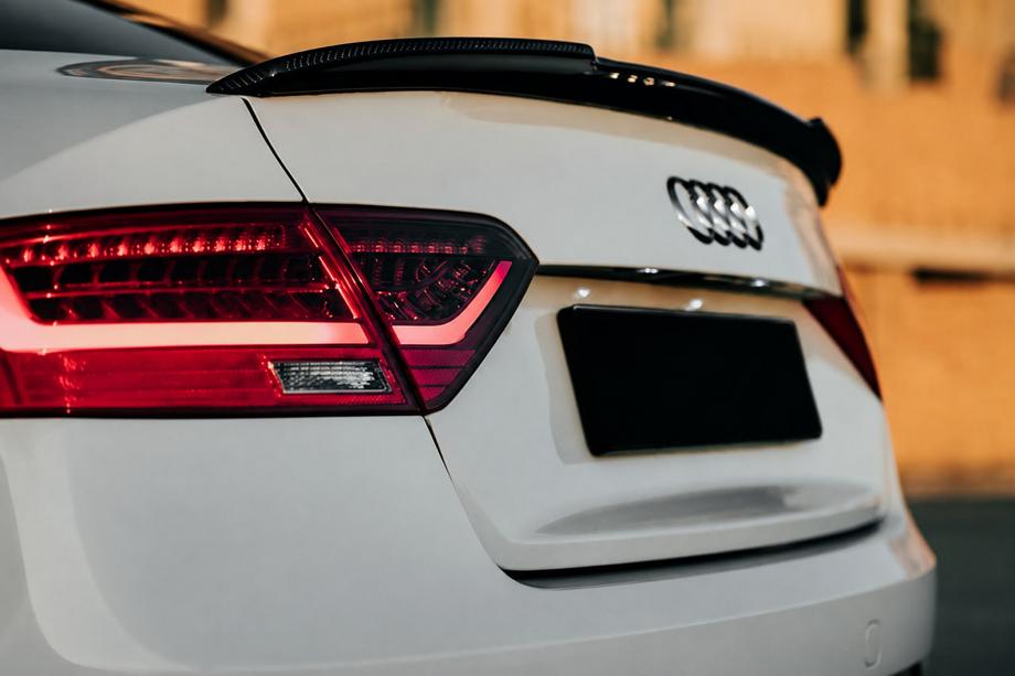 Audi A5 2007–2015 Spoiler DPT V-1 (voor Sedan, hoogglans zwart) Image