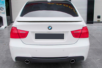 BMW 3-serie E90/E91 2005–2011 M3-Style spoiler (voor E90, hoogglans zwart) foto 1
