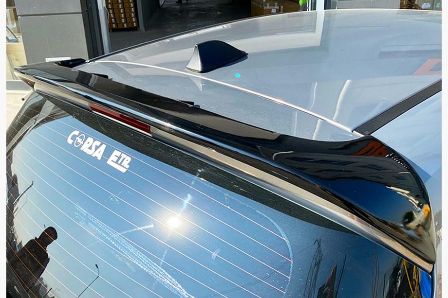 Opel Corsa E 2015–2019 Spoiler DPT V-1 (hoogglans zwart) Image