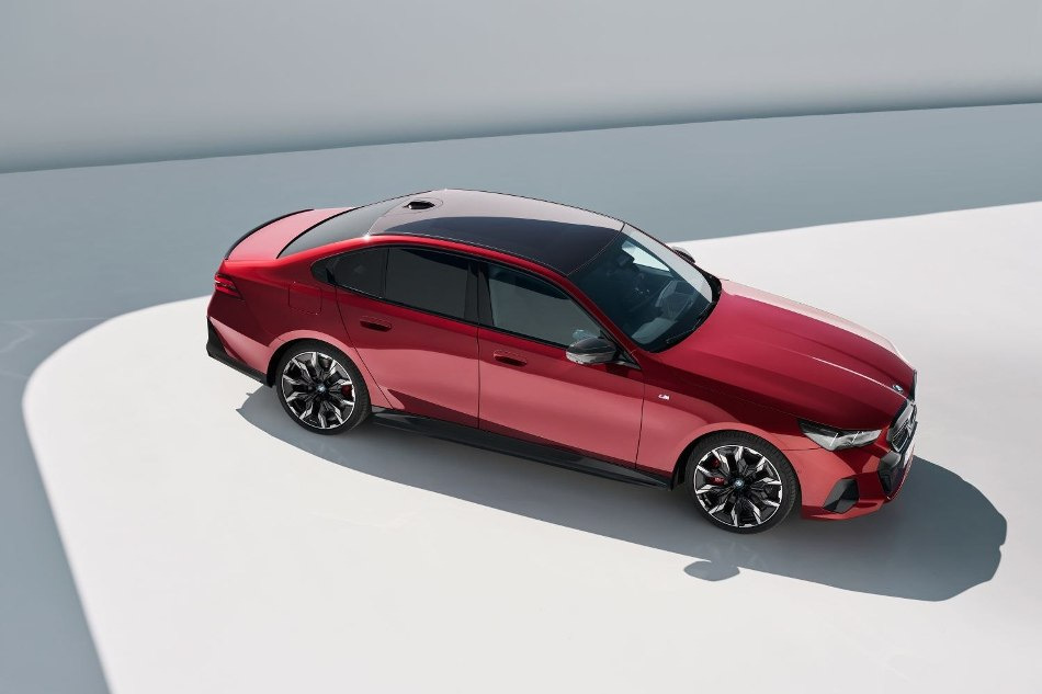 Review BMW i5: elektrische kracht in de businessklasse