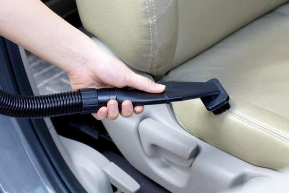 Welke stofzuiger kies je voor auto-interieurreiniging?