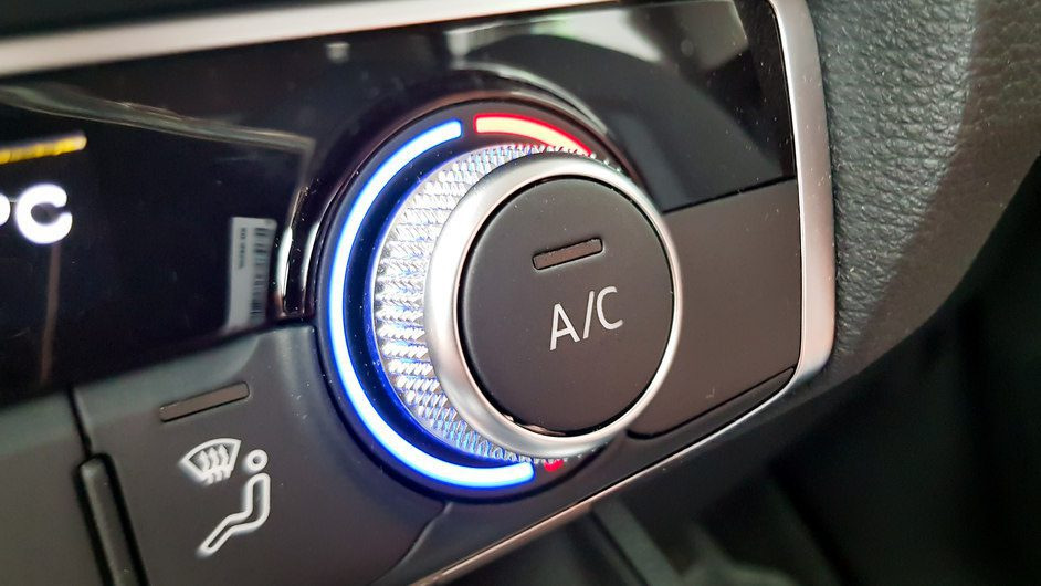 Zo gebruik je de airco in de auto in de winter: nuttige tips
