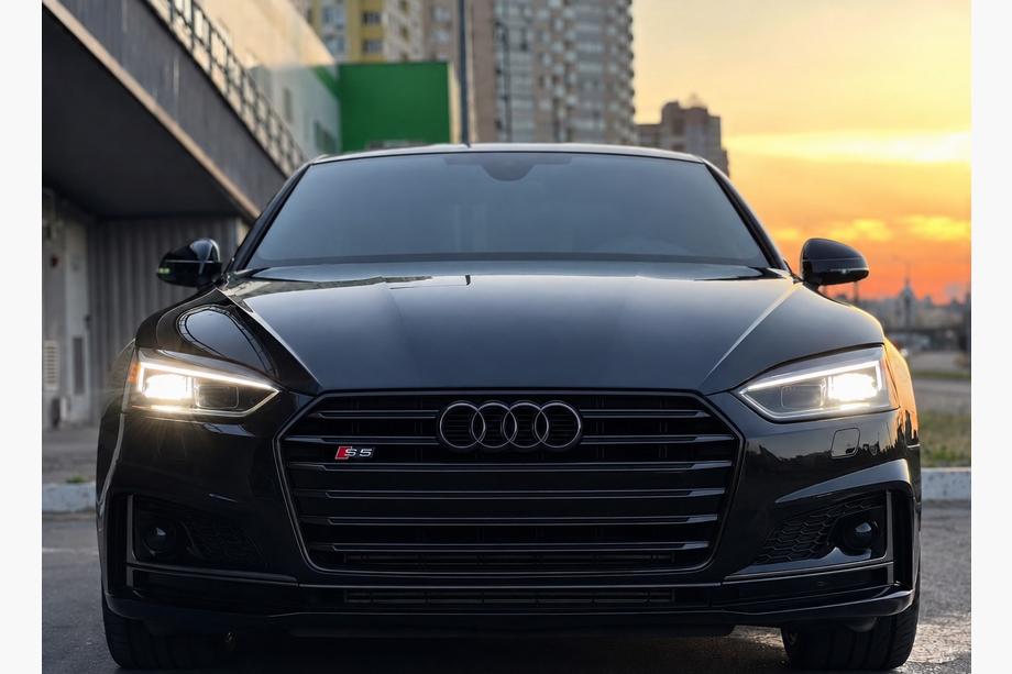 Audi A5 2016–2025 Voorgrille S-style (2016-2019, zwart) Foto 1