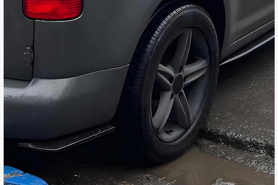 Volkswagen Caddy 2010–2015 Flap achterbumper flaps DPT (ABS) (2 stuks) (glanzend zwart) Image
