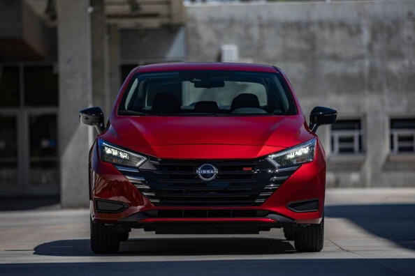 Vernieuwde Nissan Versa: stijlvolle en betaalbare sedan