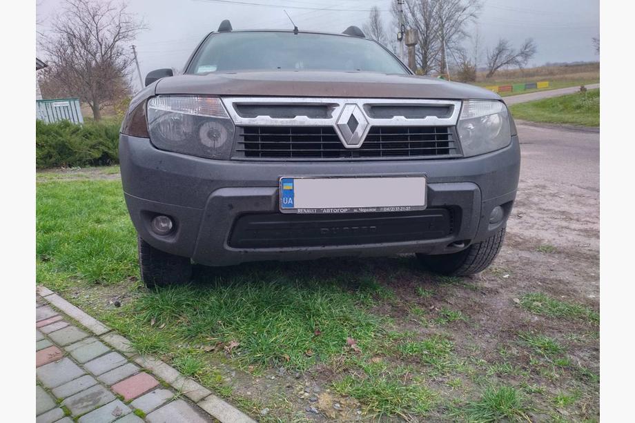 Dacia Duster 2008–2018 Winter onderste grille-afdekking Image